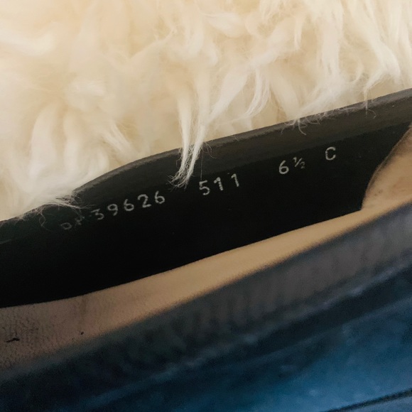 Salvatore Ferragamo Tasseled Loafers - Picture 5 of 7